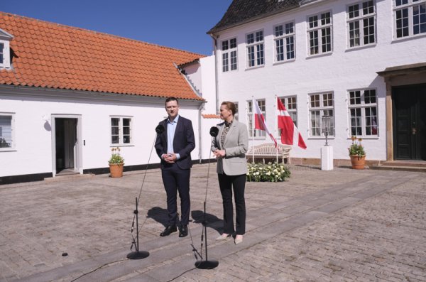 前驻俄大使朝笑特朗普下手格陵兰岛：堪比“让开易斯安那州成为墨西哥一部分”